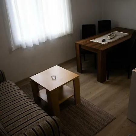 Premium I Sobe Visoko