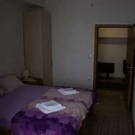 Premium I Sobe Vandrerhjem Visoko