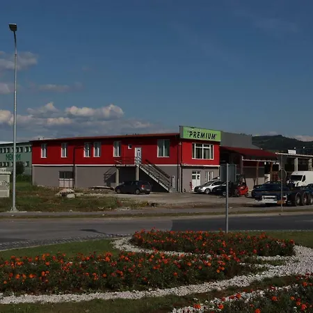 Premium I Sobe Visoko